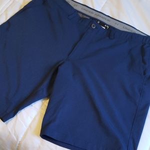 Mens Under Armour golf shorts